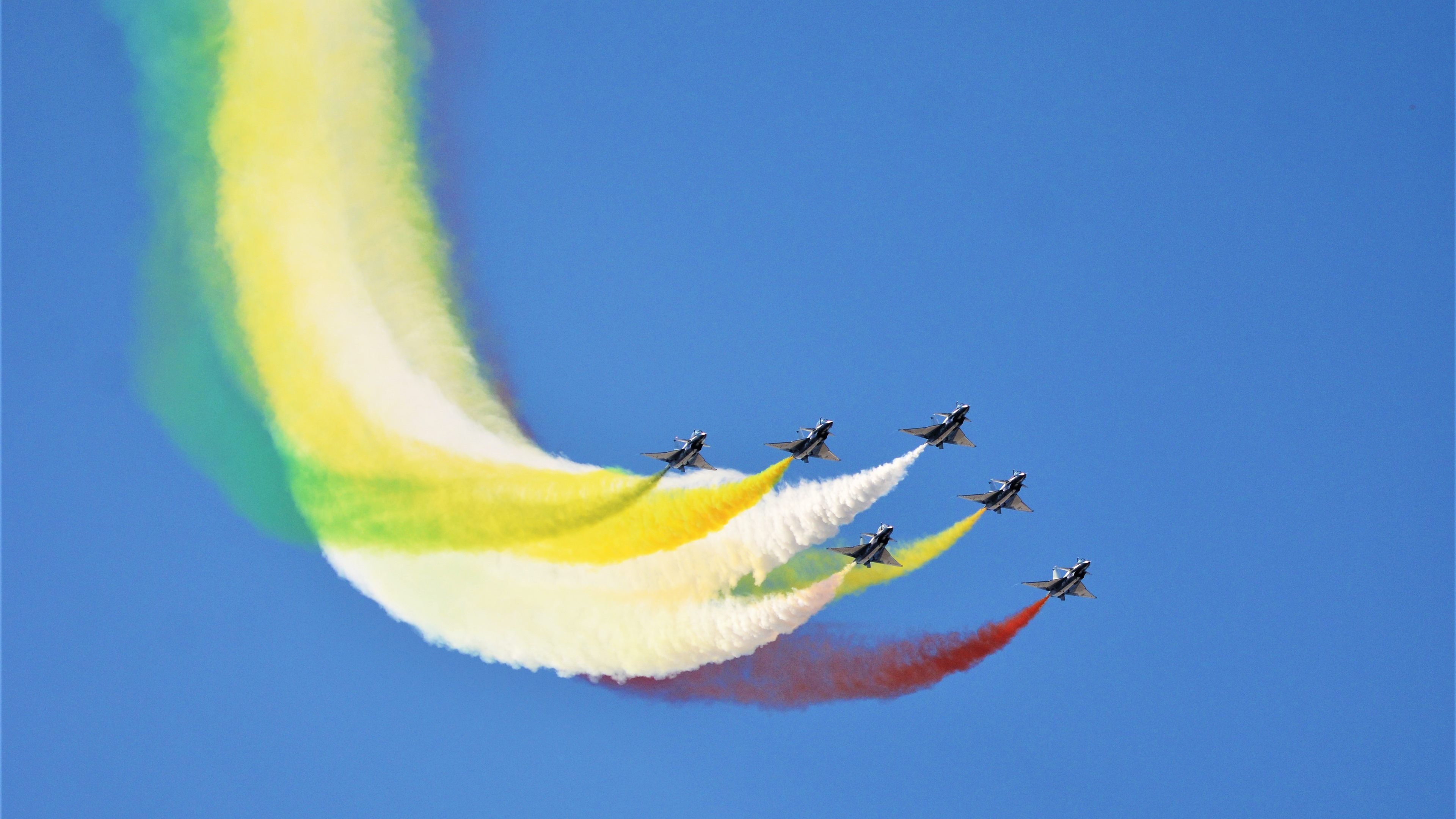 爱游戏官方-“青少年足球运动员代表队亮相国际比赛场，展现风采”，青少年足球冠军