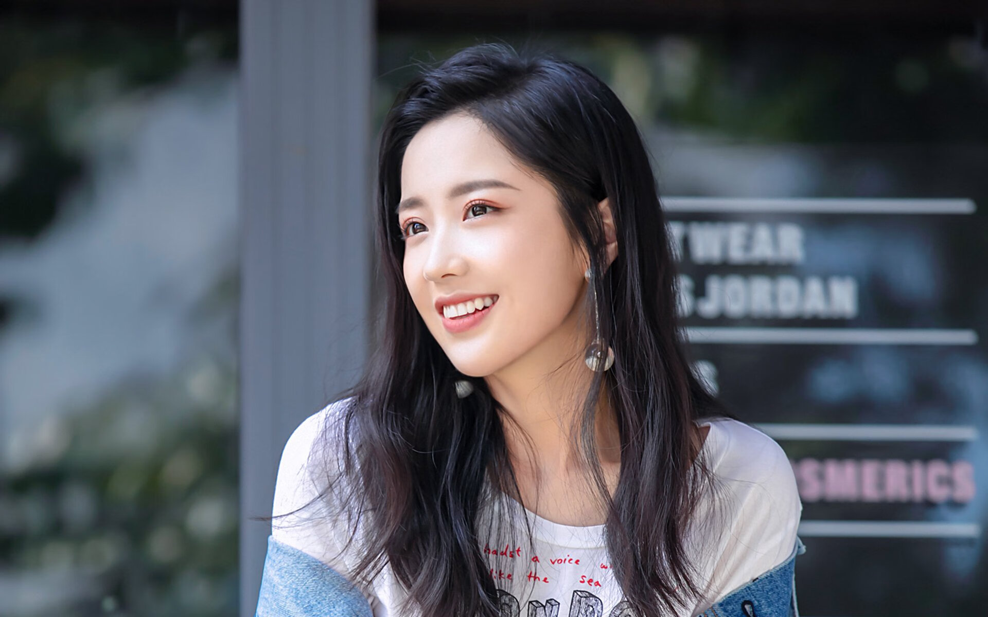 巴列卡诺客场落败,需要强化防守,巴列卡诺球员