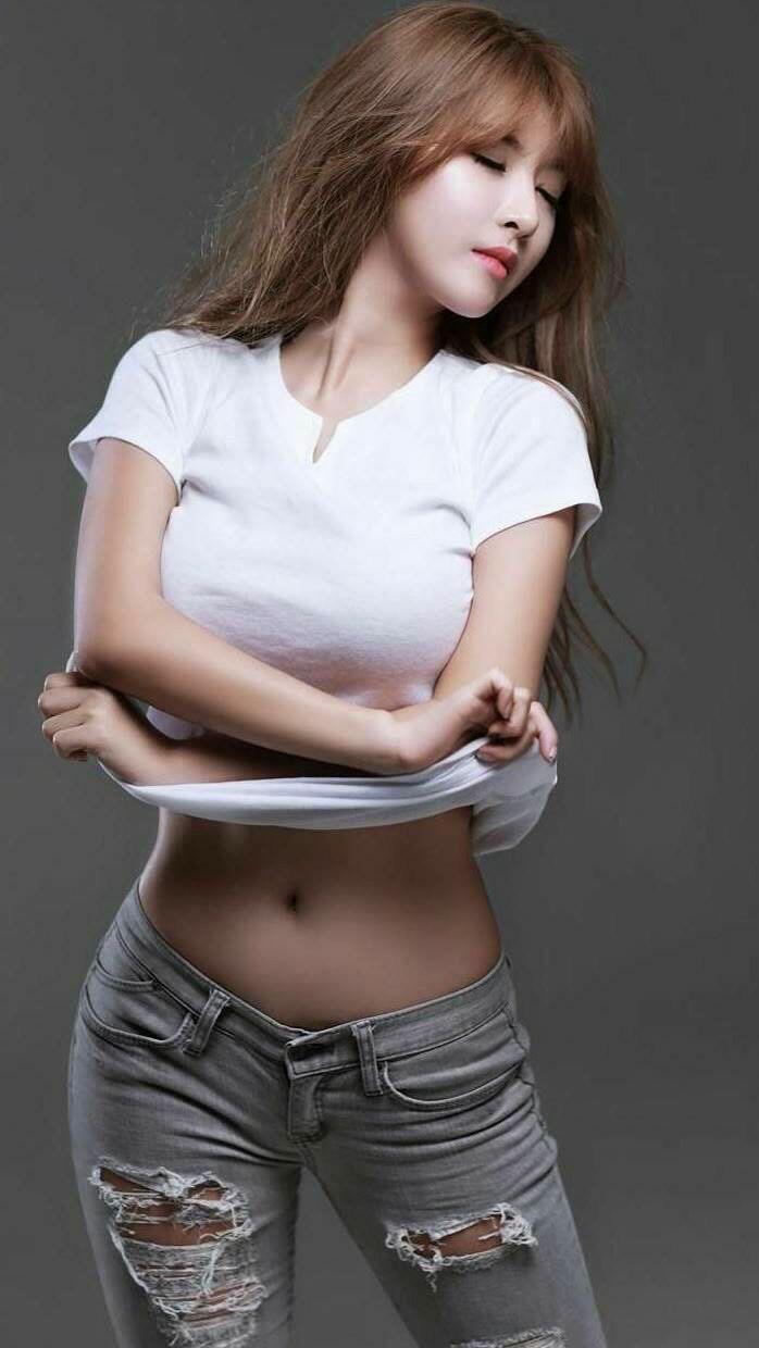 爱游戏娱乐平台-西班牙国家队迎来新一轮青年才俊，打造未来核心